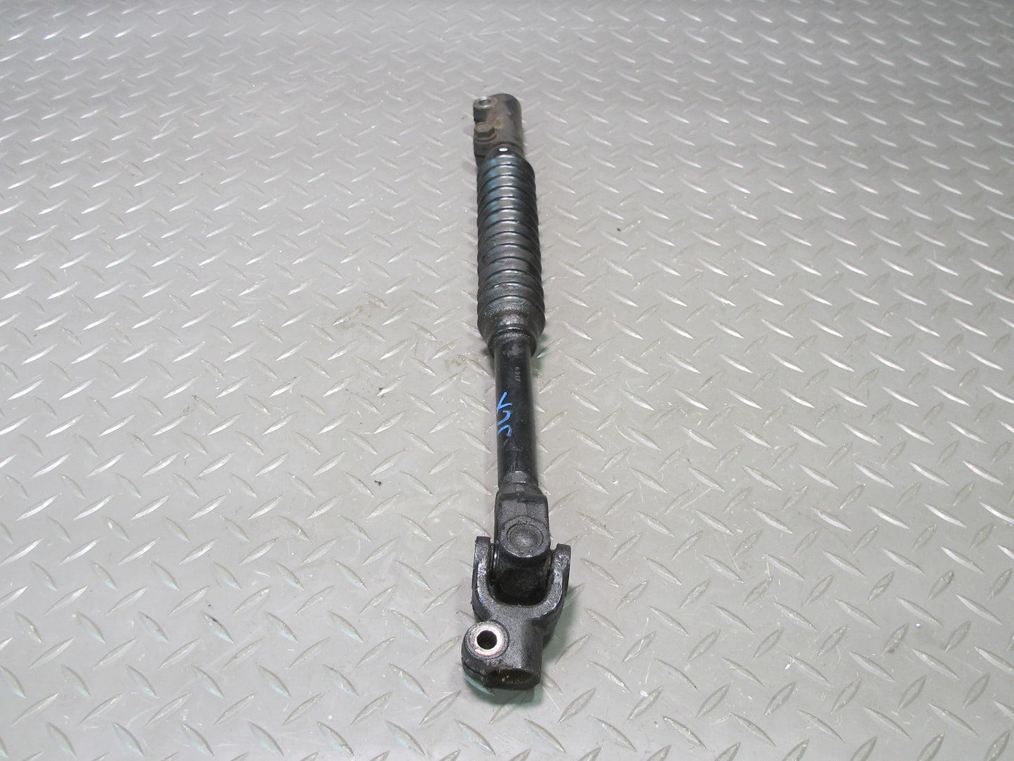 2003-2007 Lexus UZJ100L LX470 Steering U Joint Linkage Shaft Motor Boot Set