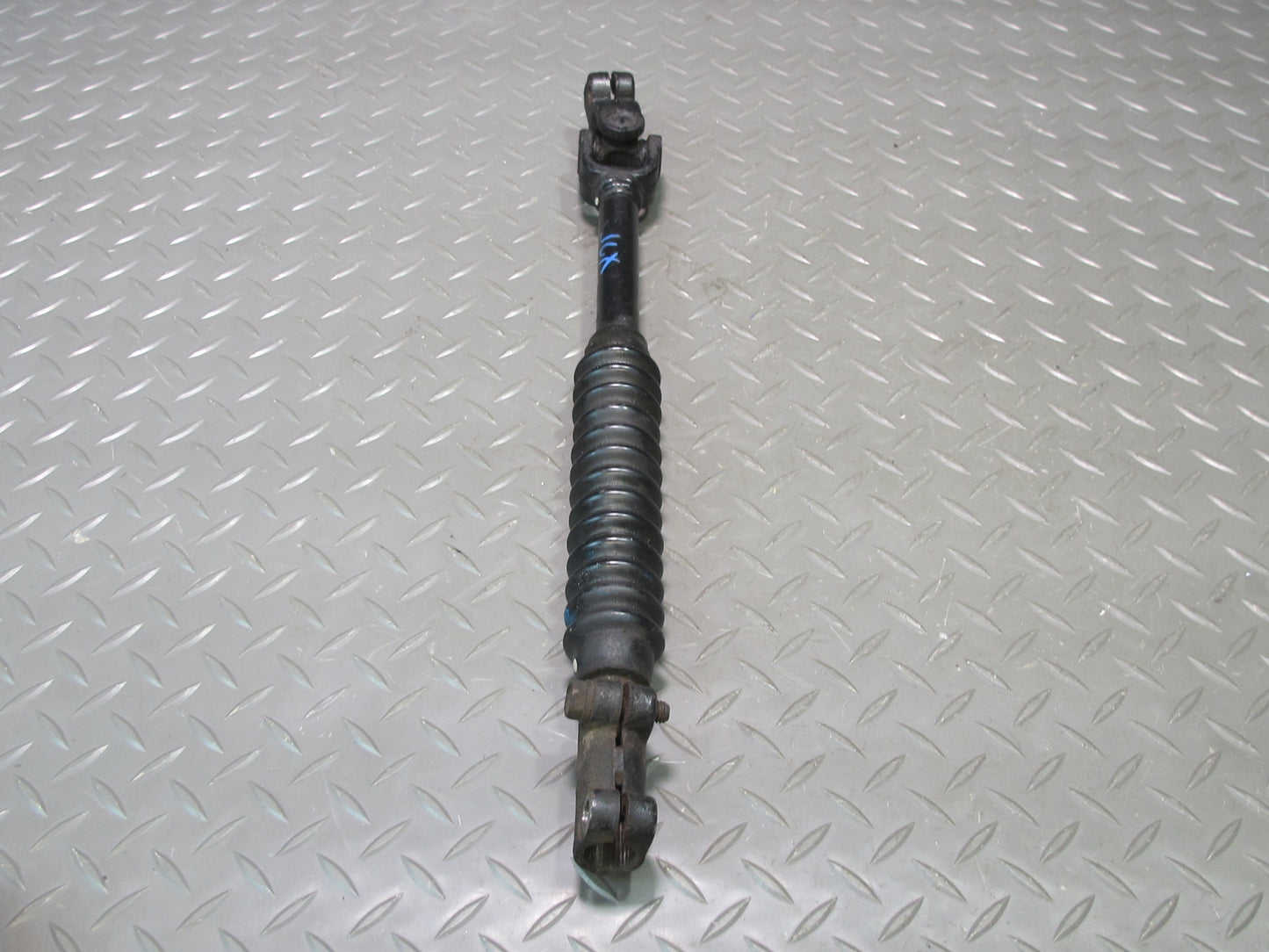 2003-2007 Lexus UZJ100L LX470 Steering U Joint Linkage Shaft Motor Boot Set