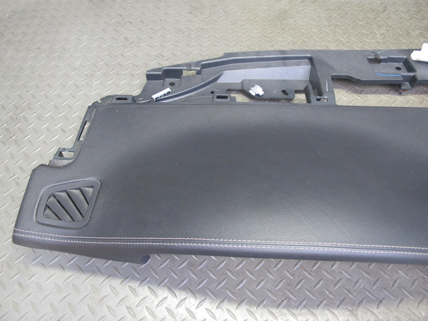 13-14 Cadillac Escalade Platinum Dash Instrument Panel Upper Leather Trim Cover