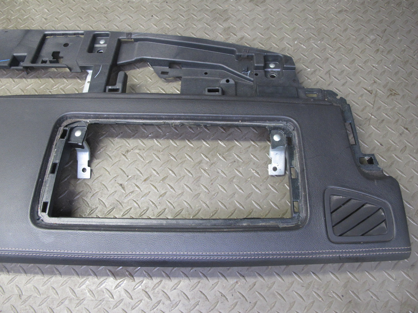 13-14 Cadillac Escalade Platinum Dash Instrument Panel Upper Leather Trim Cover