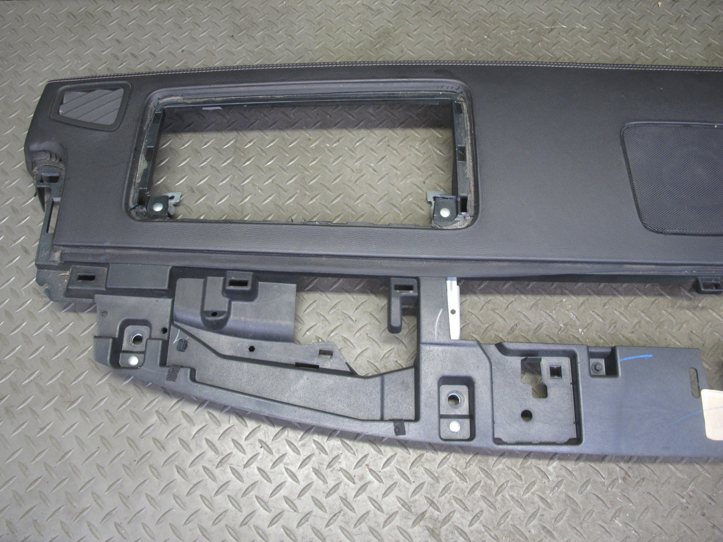 13-14 Cadillac Escalade Platinum Dash Instrument Panel Upper Leather Trim Cover