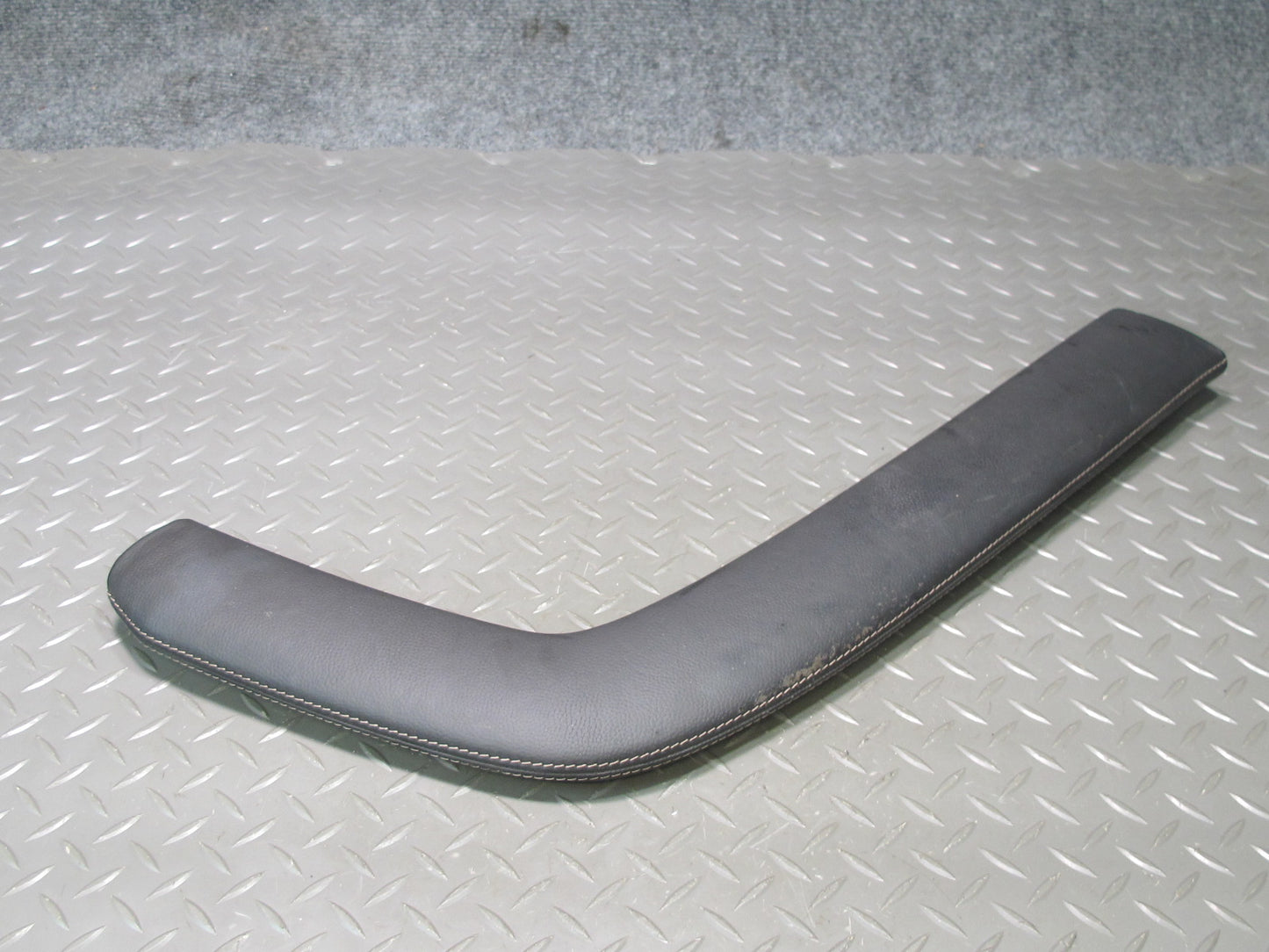 13-14 Cadillac Escalade Platinum Center Console Left Leather Trim Panel Black