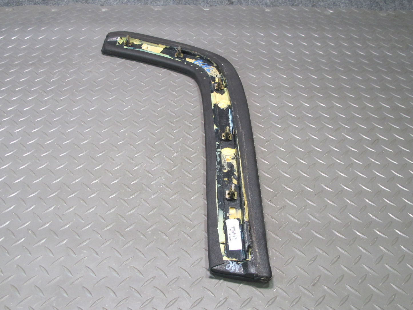 13-14 Cadillac Escalade Platinum Center Console Left Leather Trim Panel Black