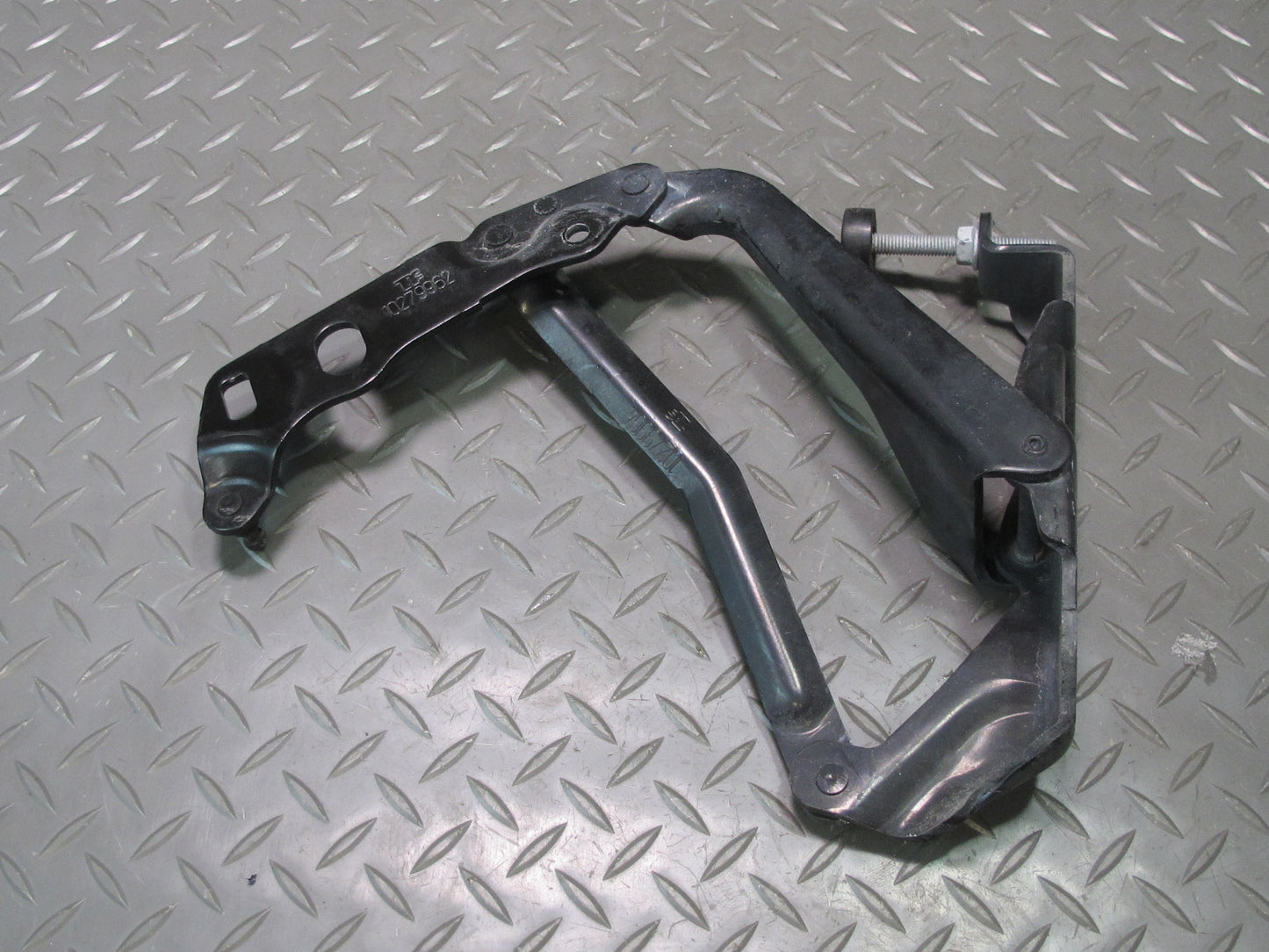 97-04 Chevrolet Corvette C5 Front Left & Right Side Hood Hinge Set OEM