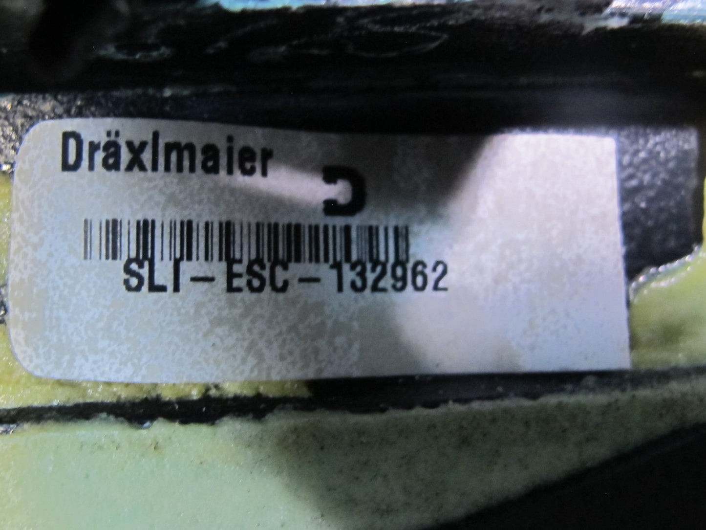 13-14 Cadillac Escalade Platinum Center Console Right Leather Trim Panel Black