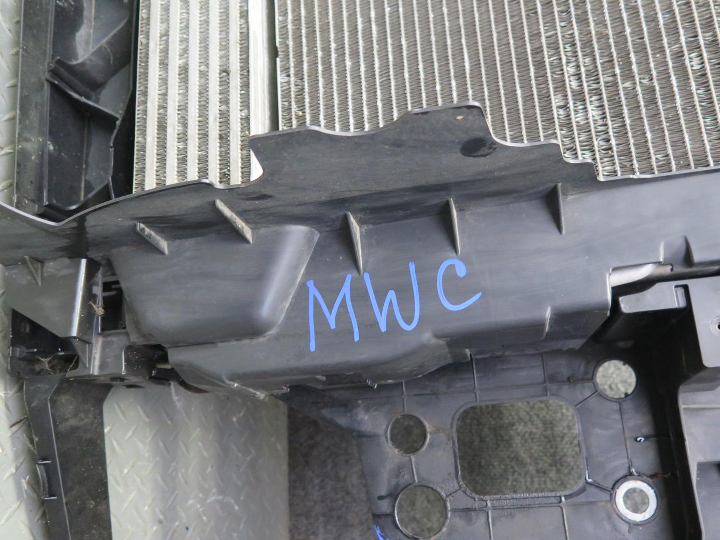 11-15 Mini Cooper S R60 R61 AWD A/T Engine Radiator Condenser Oil Cooler Fan Set