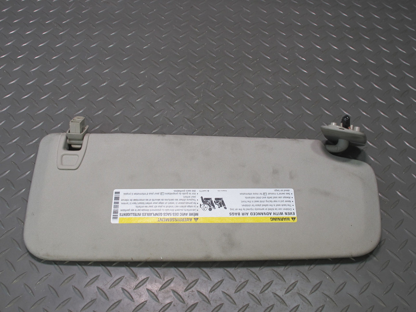 2007-2014 Cadillac Escalade Front Left & Right Sun Visor Set of 2