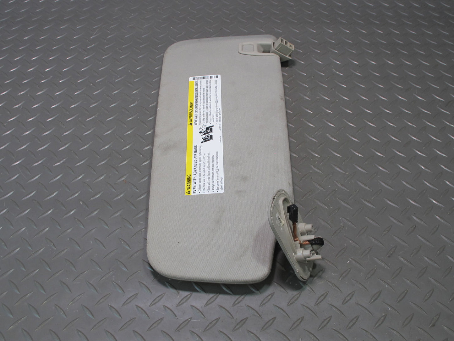 2007-2014 Cadillac Escalade Front Left & Right Sun Visor Set of 2