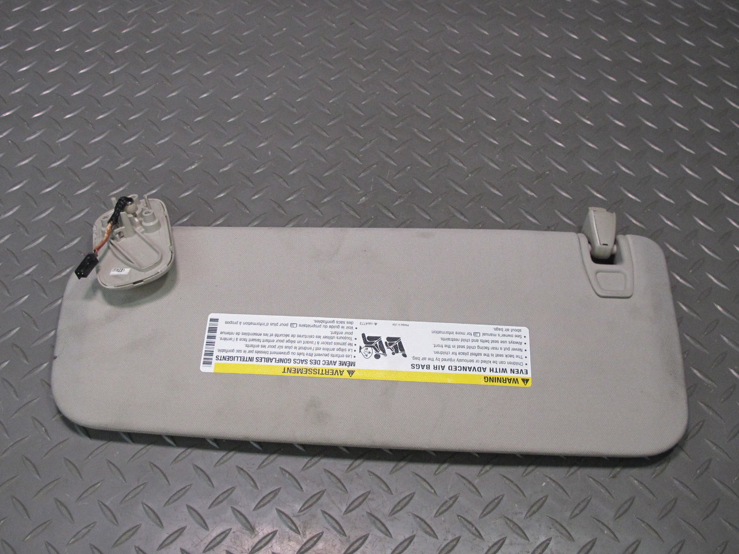 2007-2014 Cadillac Escalade Front Left & Right Sun Visor Set of 2