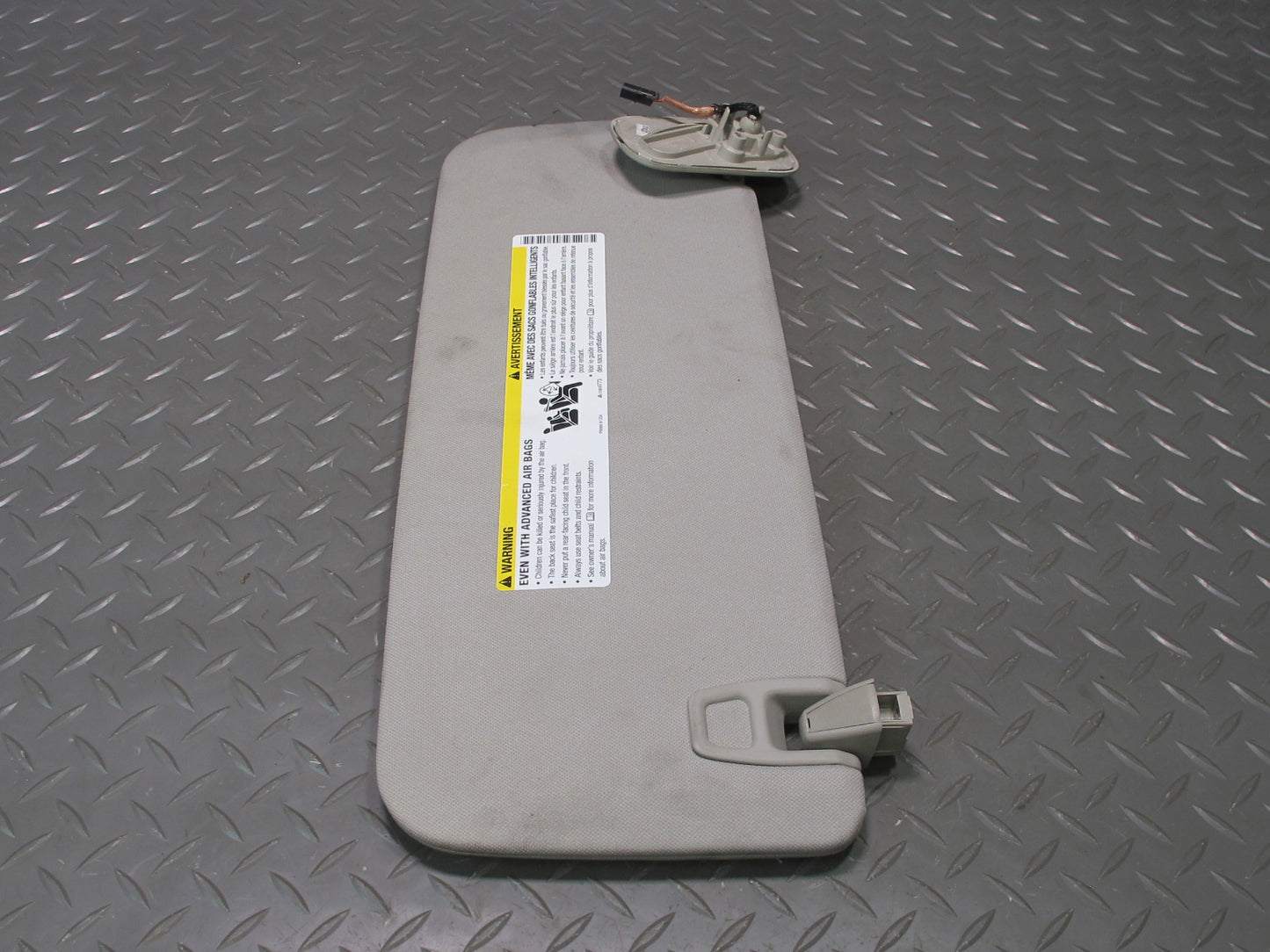 2007-2014 Cadillac Escalade Front Left & Right Sun Visor Set of 2