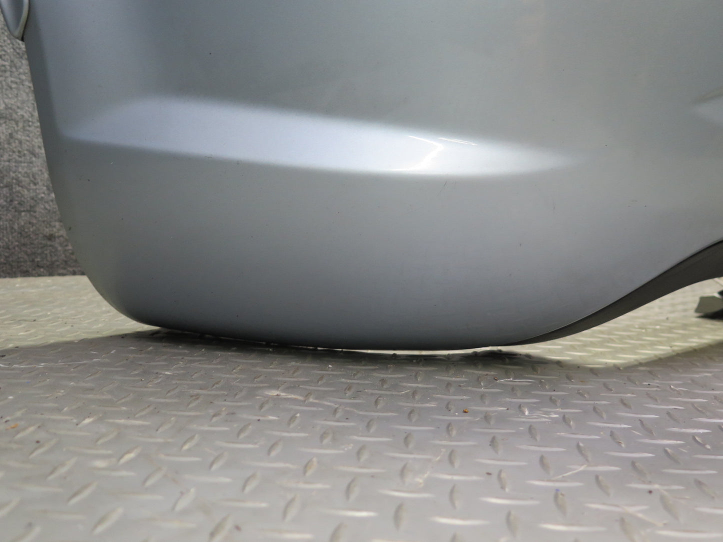 05-10 Mercedes R171 SLK55 AMG Rear Bumper Cover Silver w Foam Absorber 69K OEM