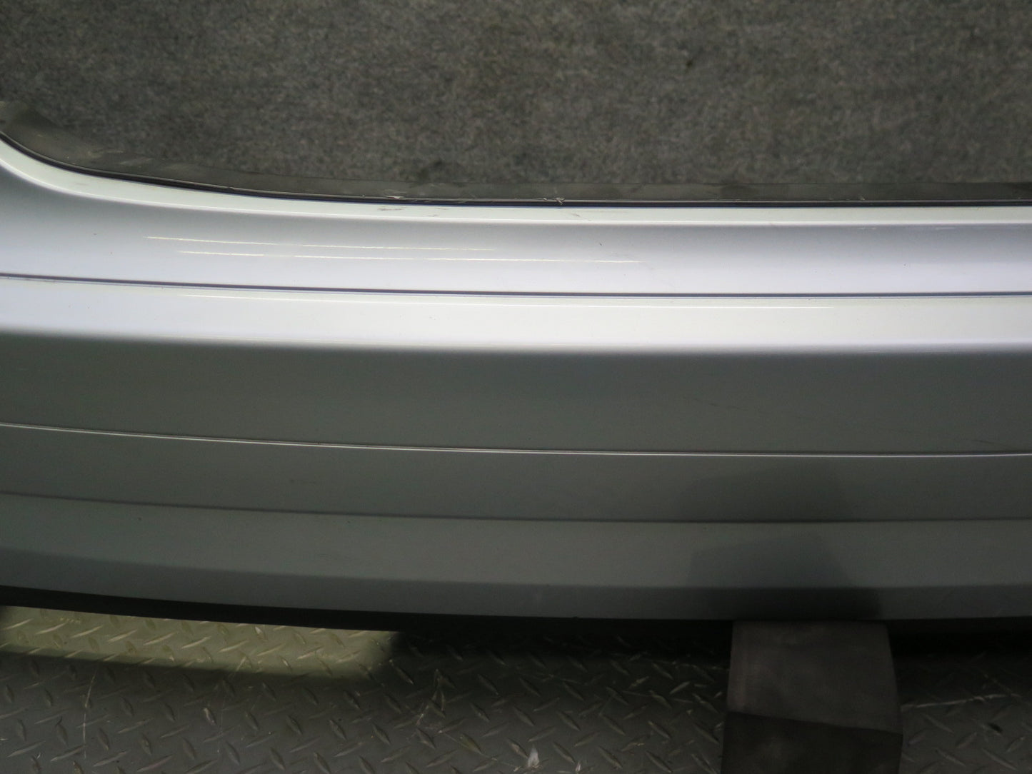 05-10 Mercedes R171 SLK55 AMG Rear Bumper Cover Silver w Foam Absorber 69K OEM