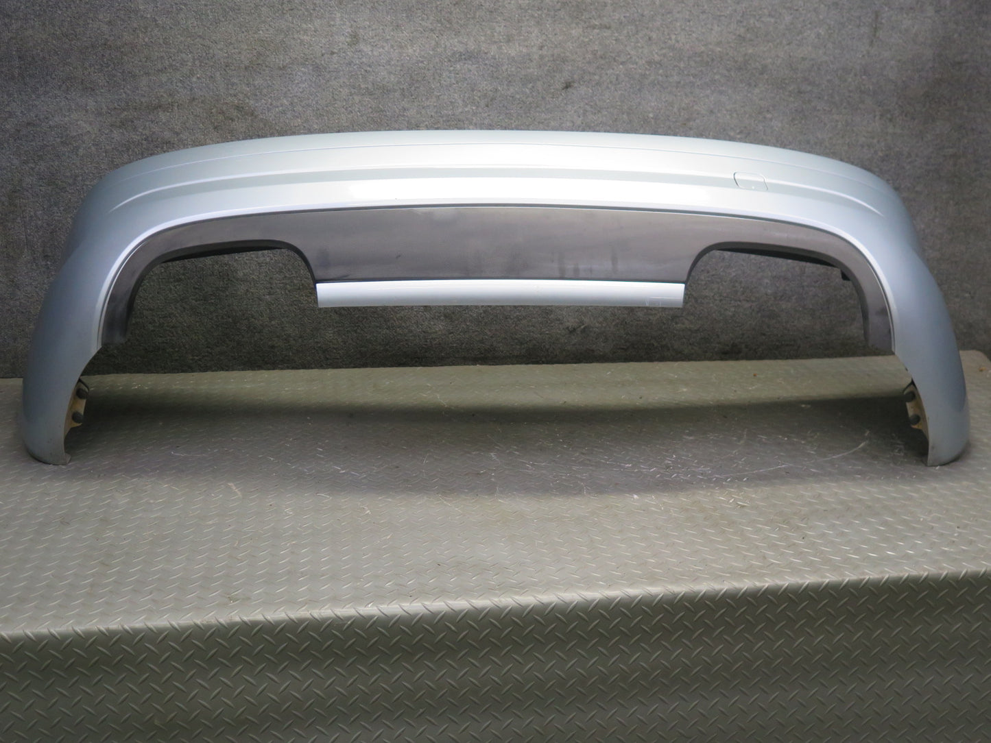 05-10 Mercedes R171 SLK55 AMG Rear Bumper Cover Silver w Foam Absorber 69K OEM