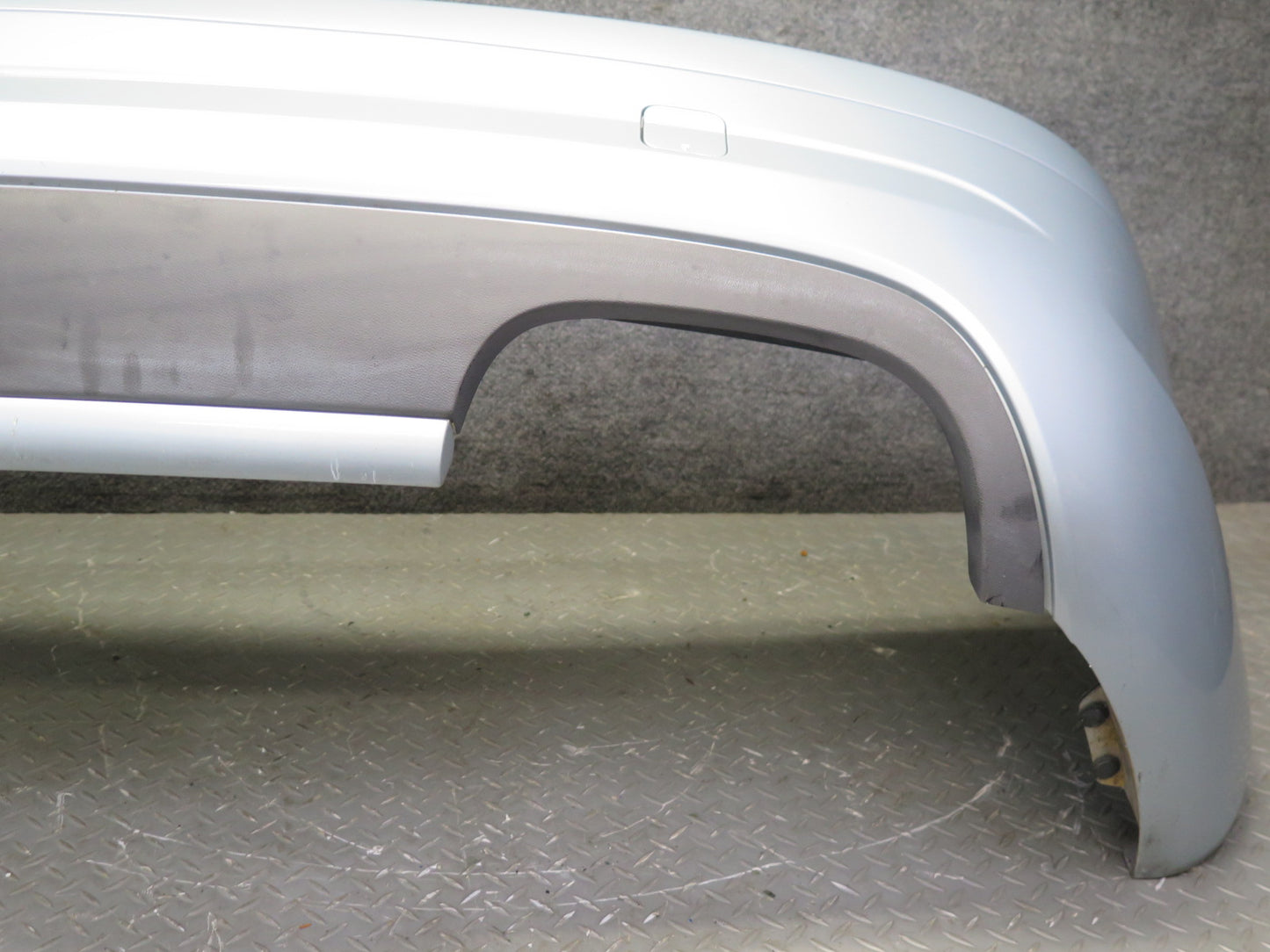 05-10 Mercedes R171 SLK55 AMG Rear Bumper Cover Silver w Foam Absorber 69K OEM