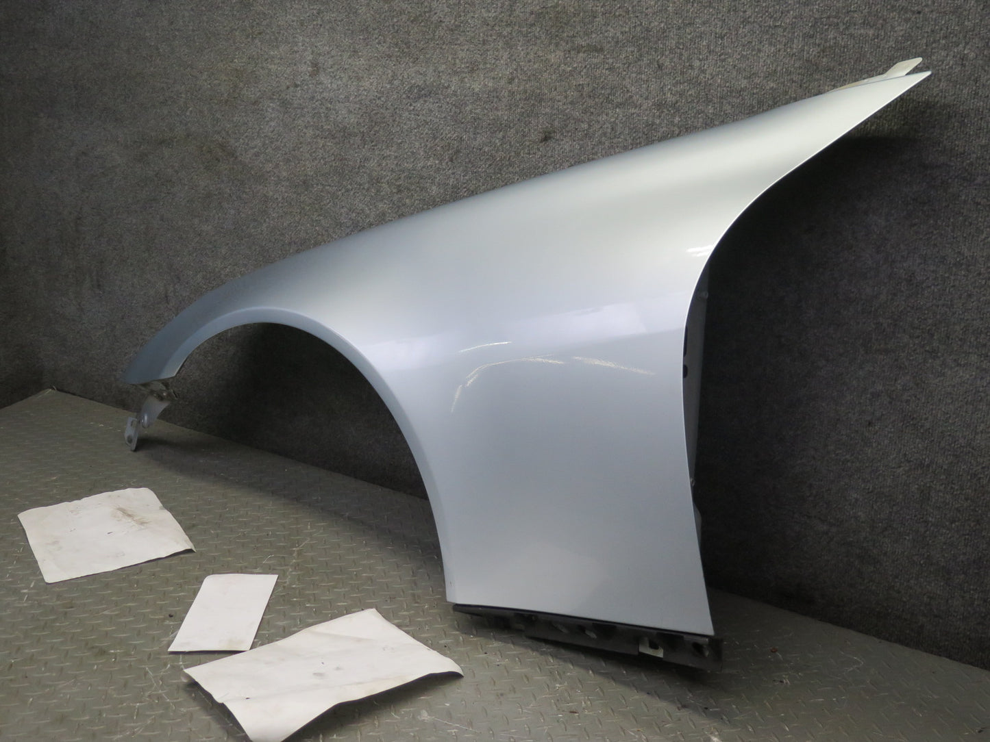 06-11 Mercedes R171 SLK55 AMG Front Left Fender Shell Panel Silver OEM