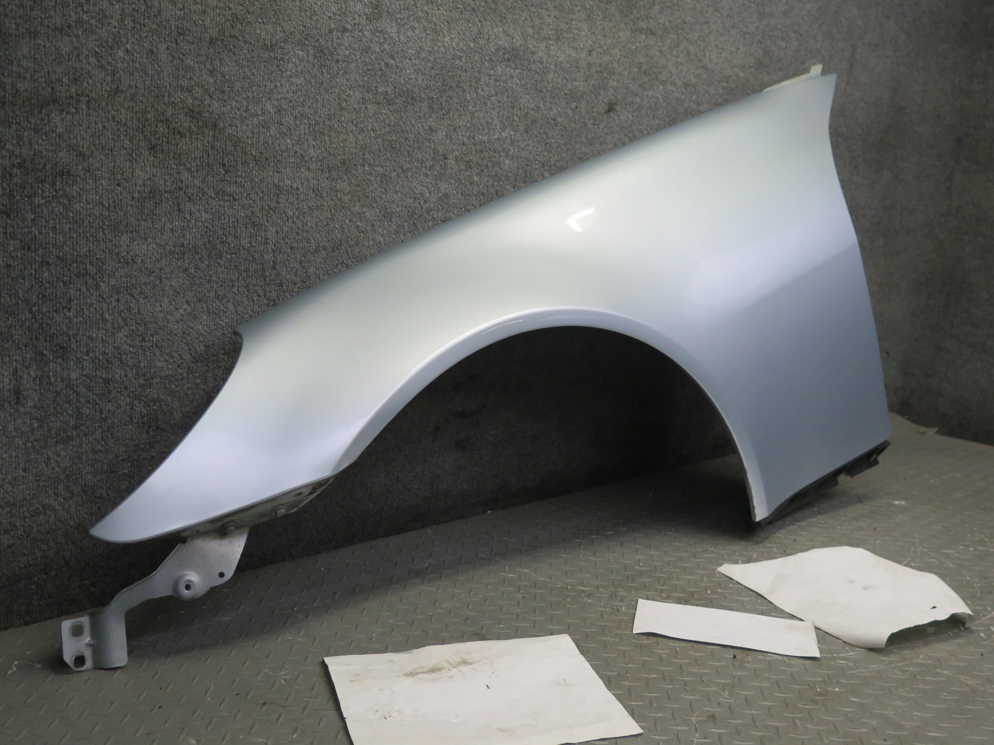06-11 Mercedes R171 SLK55 AMG Front Left Fender Shell Panel Silver OEM