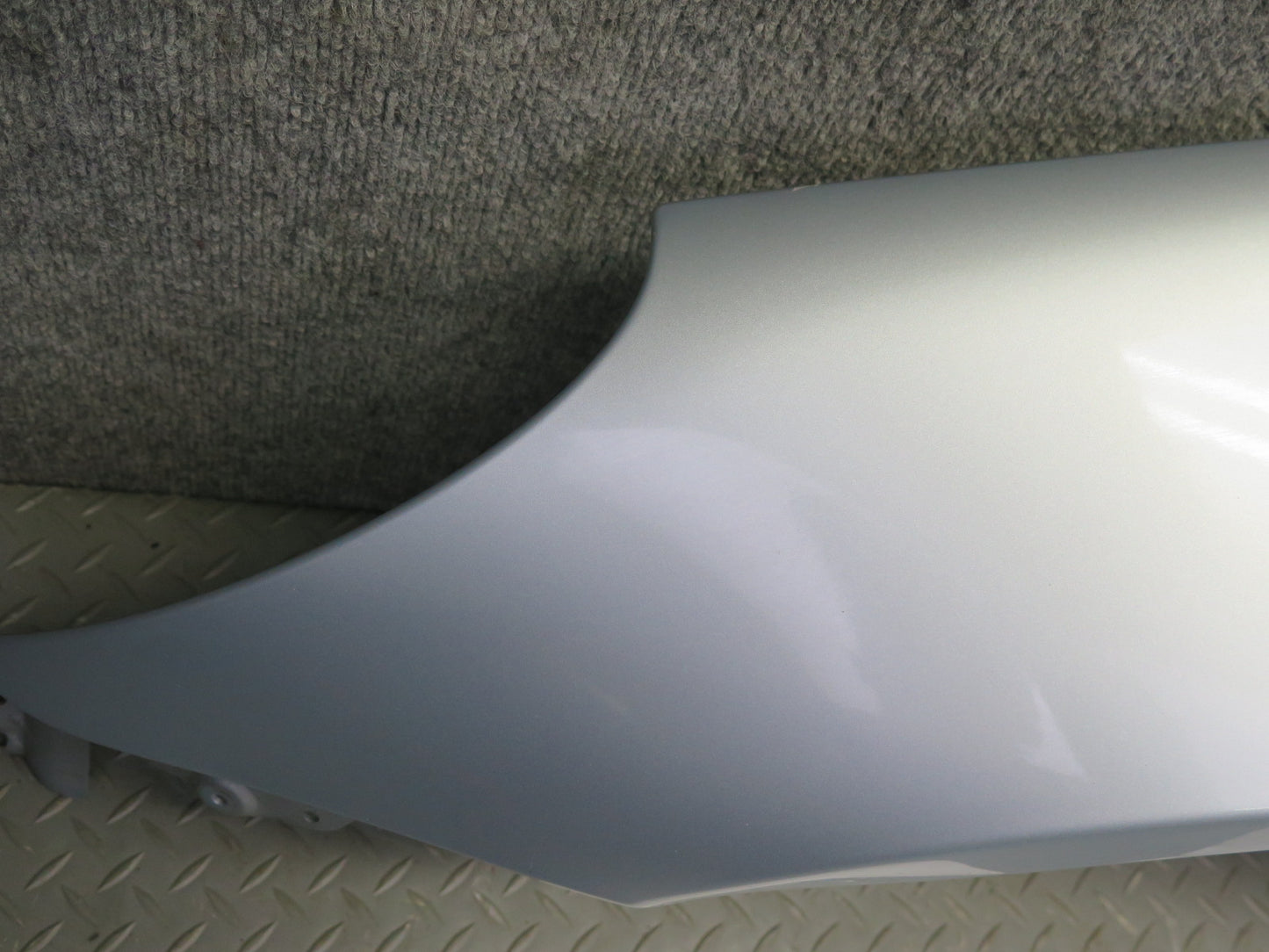 06-11 Mercedes R171 SLK55 AMG Front Left Fender Shell Panel Silver OEM