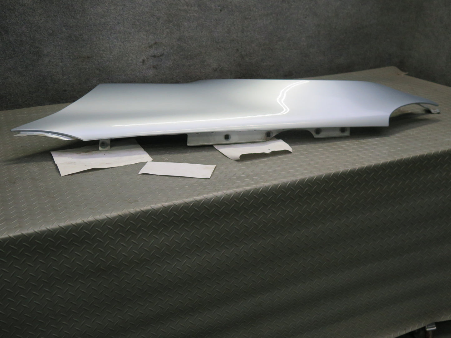 06-11 Mercedes R171 SLK55 AMG Front Left Fender Shell Panel Silver OEM