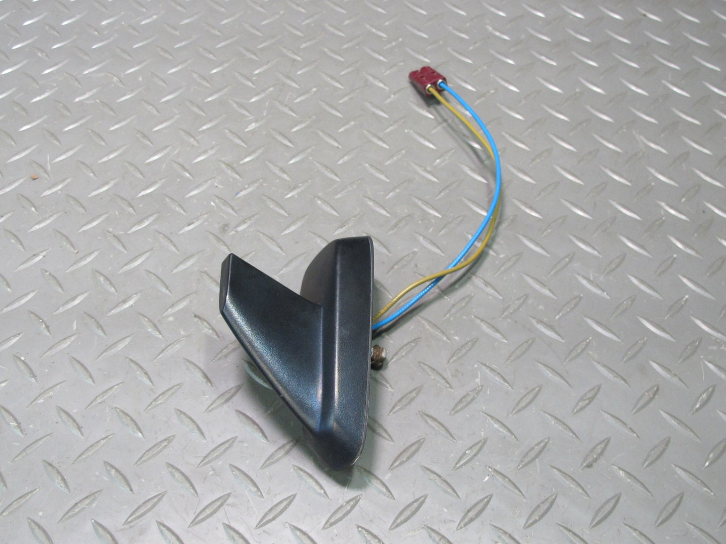 2011-2014 Cadillac Escalade Roof Shark FIN Antenna 20791465