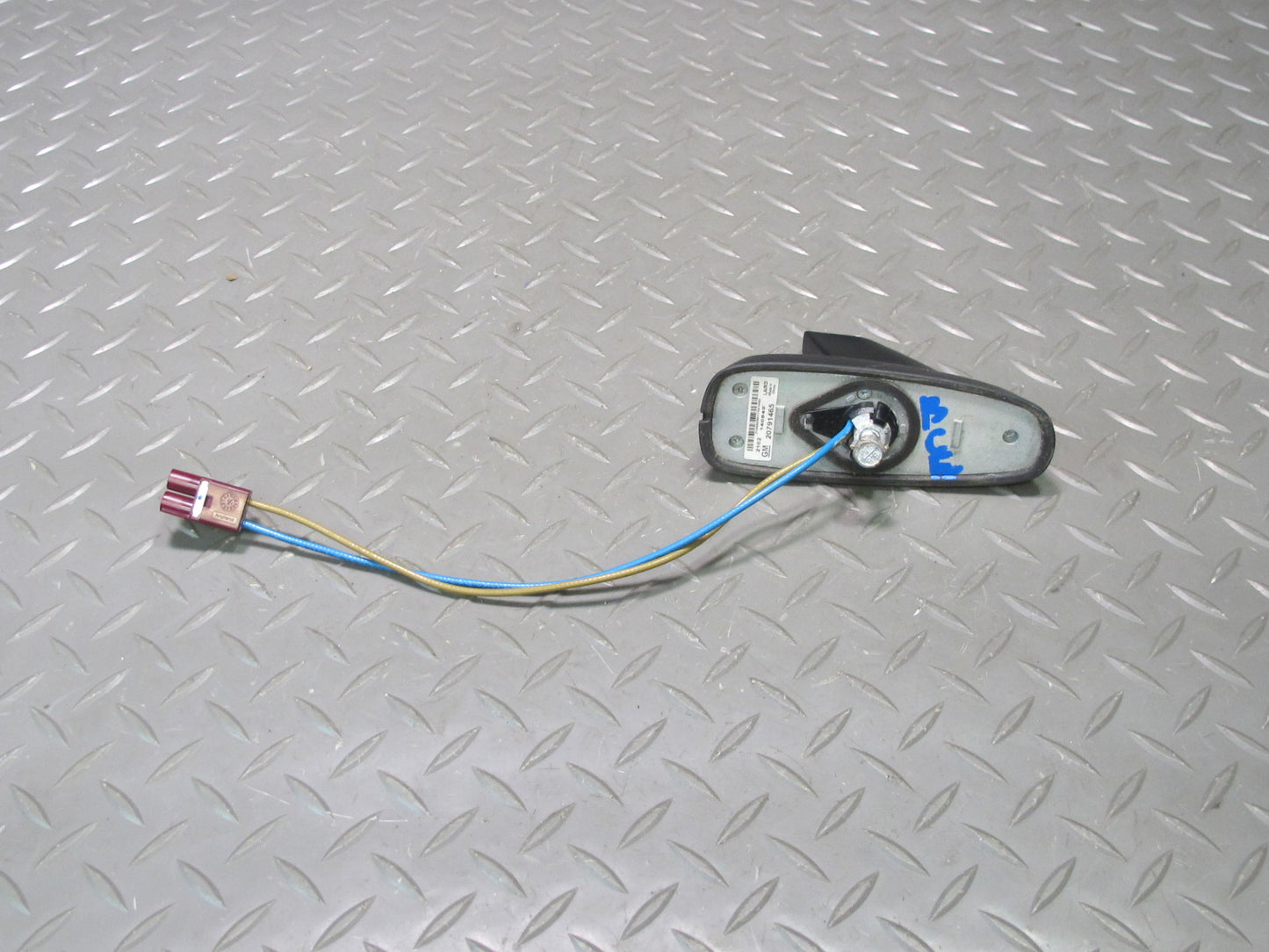 2011-2014 Cadillac Escalade Roof Shark FIN Antenna 20791465