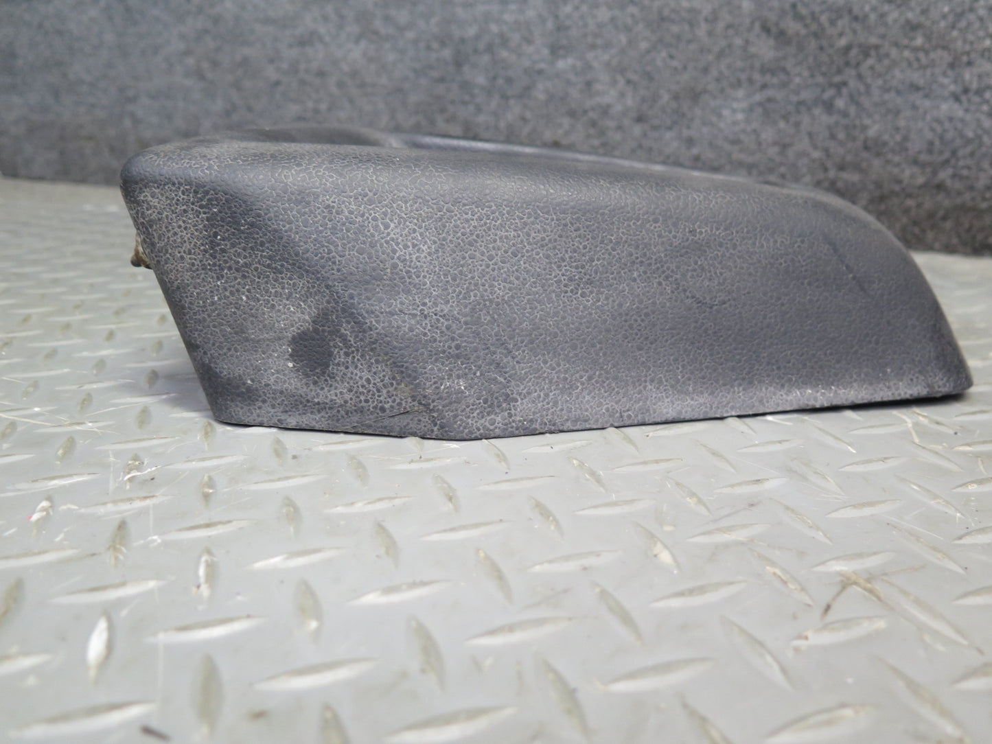 2003-2009 Hummer H2 Front Bumper Panel Cover W/ Fog Lamp Light Assembly