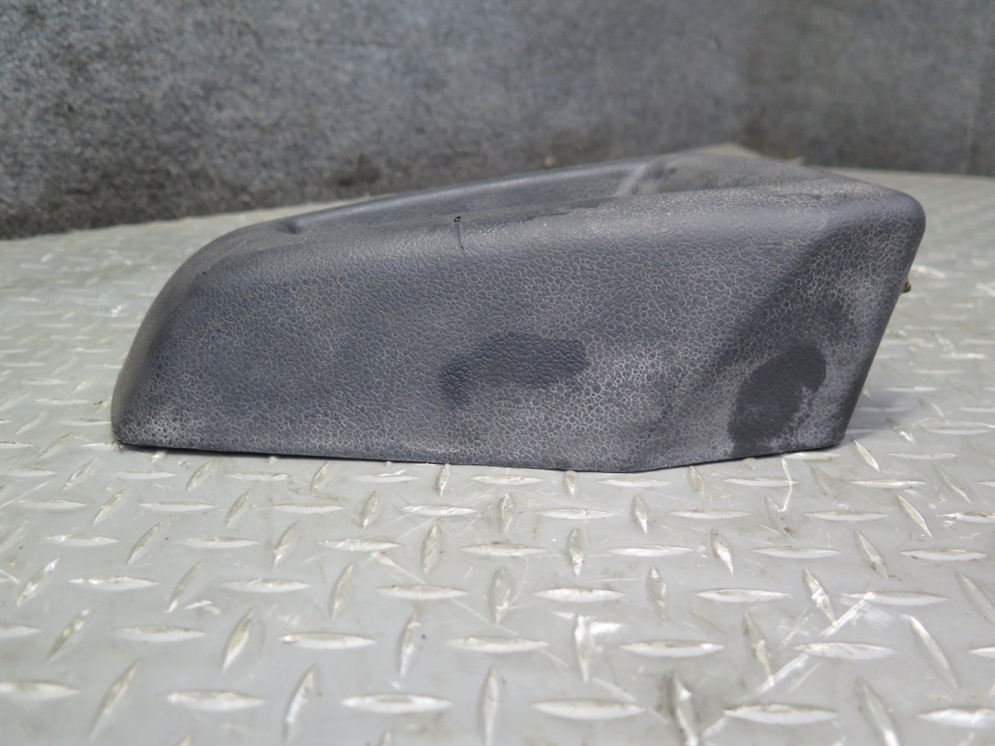 2003-2009 Hummer H2 Front Bumper Panel Cover W/ Fog Lamp Light Assembly