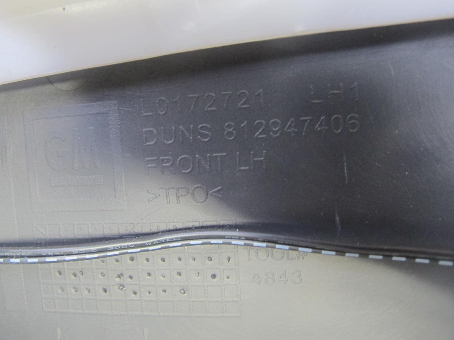 2010-2014 Cadillac Escalade Front Left & Right Door Interior Trim Panel Set of 2