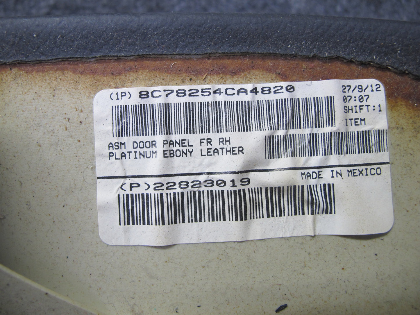 2010-2014 Cadillac Escalade Front Left & Right Door Interior Trim Panel Set of 2