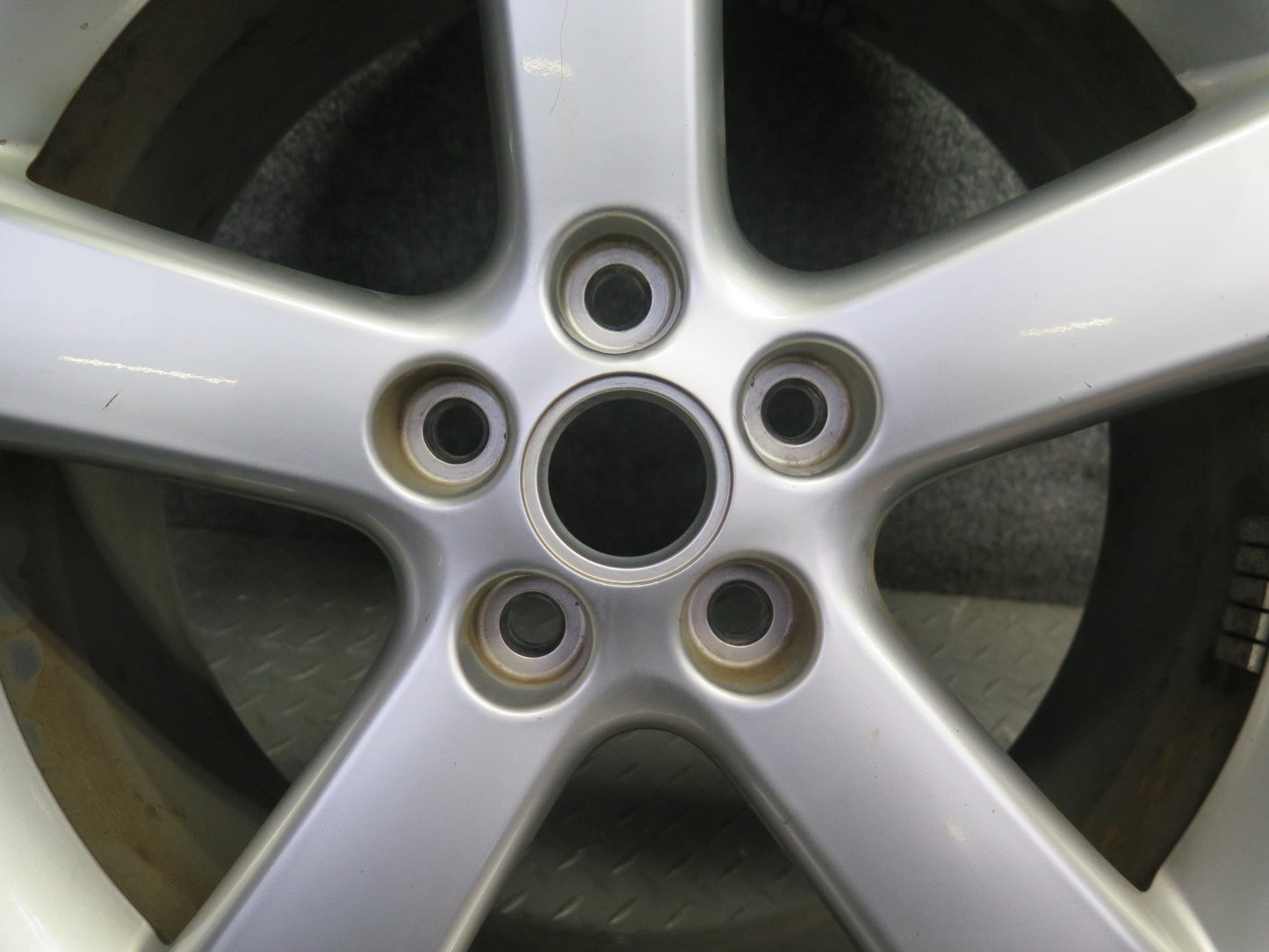 06-09 Pontiac Solstice Factory 18" R18 Alloy Wheel Rim 18x8J ET55 20K Miles OEM