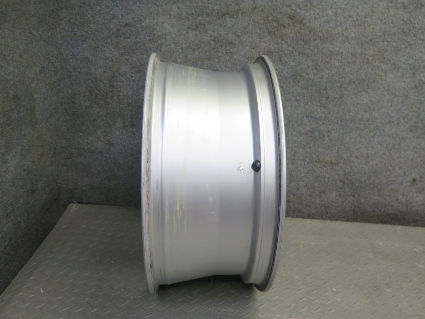 06-09 Pontiac Solstice Factory 18" R18 Alloy Wheel Rim 18x8J ET55 20K Miles OEM