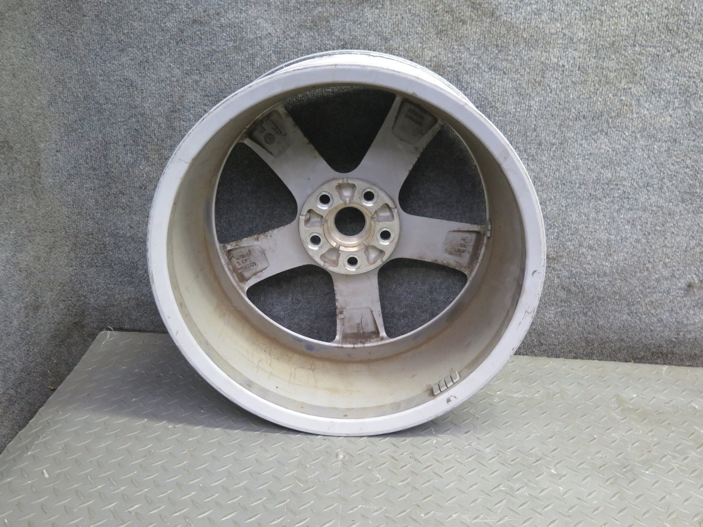 06-09 Pontiac Solstice Factory 18" R18 Alloy Wheel Rim 18x8J ET55 20K Miles OEM