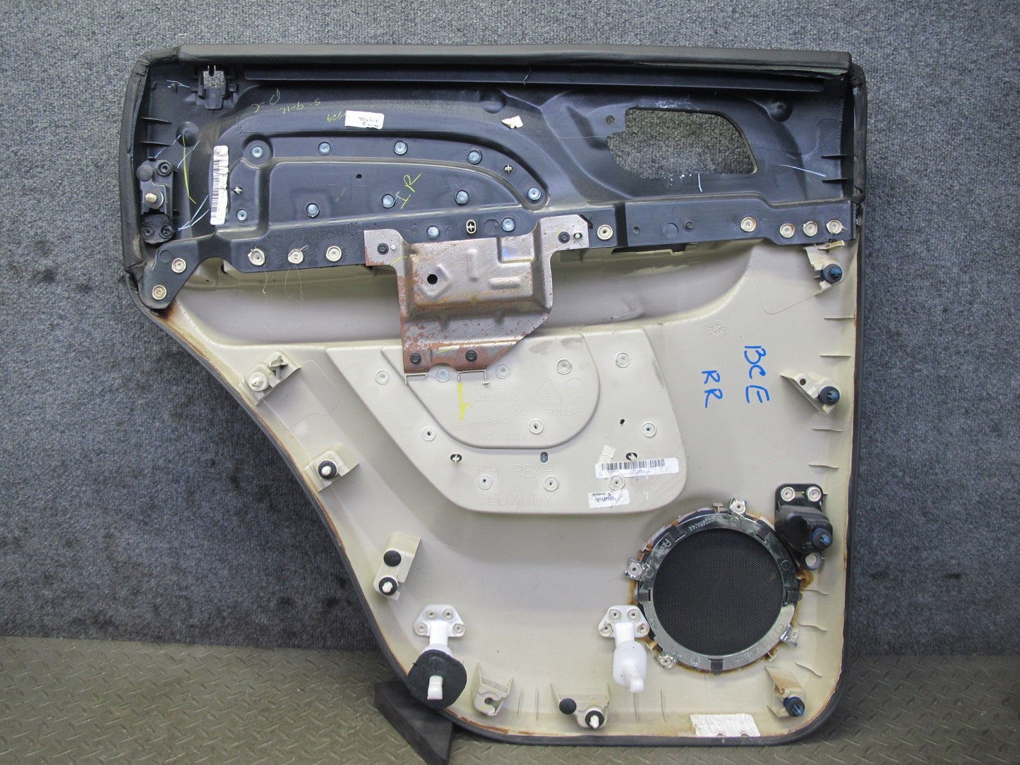 2010-2014 Cadillac Escalade Rear Left & Right Door Interior Trim Panel Set of 2