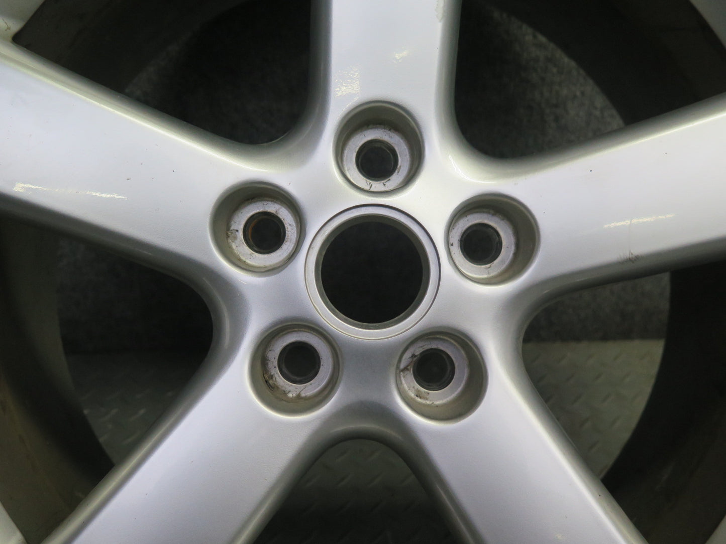 06-09 Pontiac Solstice Factory 18" R18 Alloy Wheel Rim 18x8J ET55 20K Miles OEM