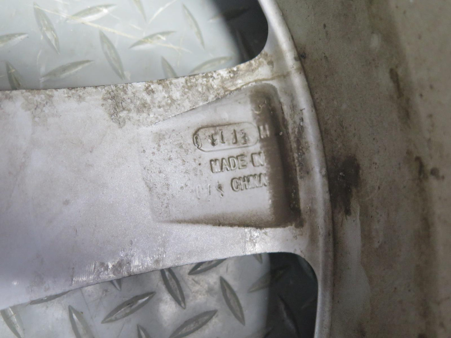 06-09 Pontiac Solstice Factory 18" R18 Alloy Wheel Rim 18x8J ET55 20K Miles OEM