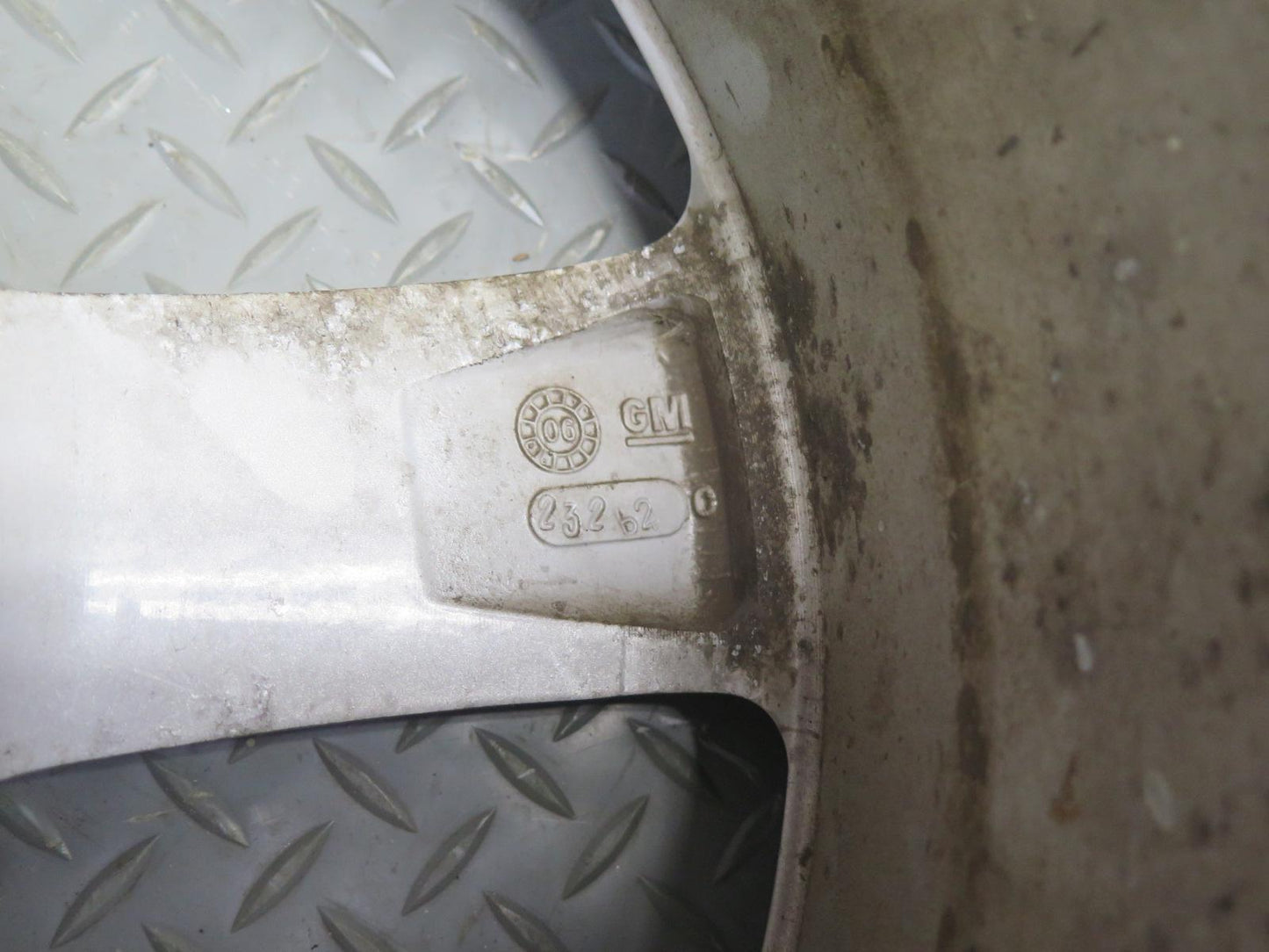 06-09 Pontiac Solstice Factory 18" R18 Alloy Wheel Rim 18x8J ET55 20K Miles OEM