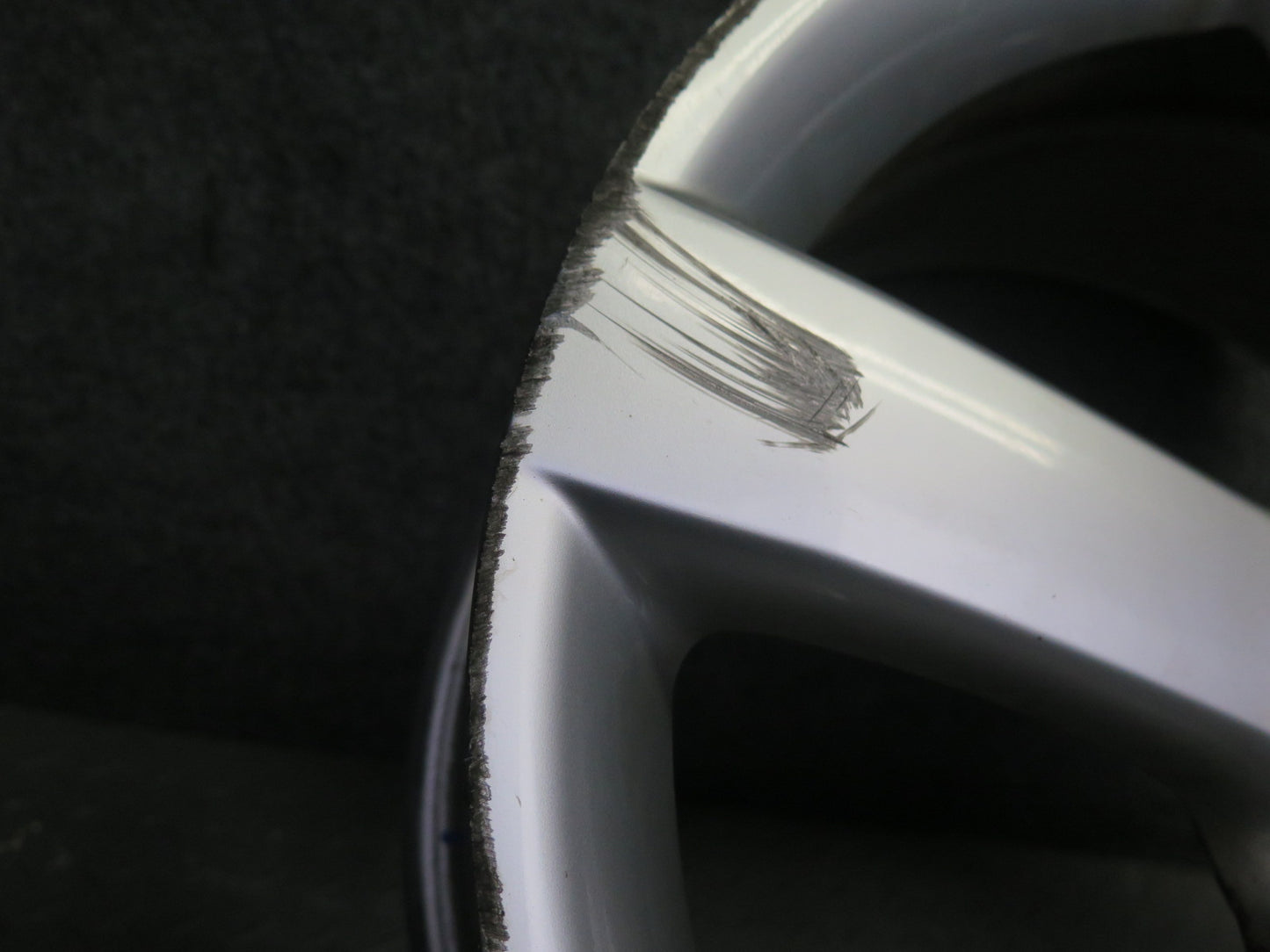 06-09 Pontiac Solstice Factory 18" R18 Alloy Wheel Rim 18x8J ET55 OEM