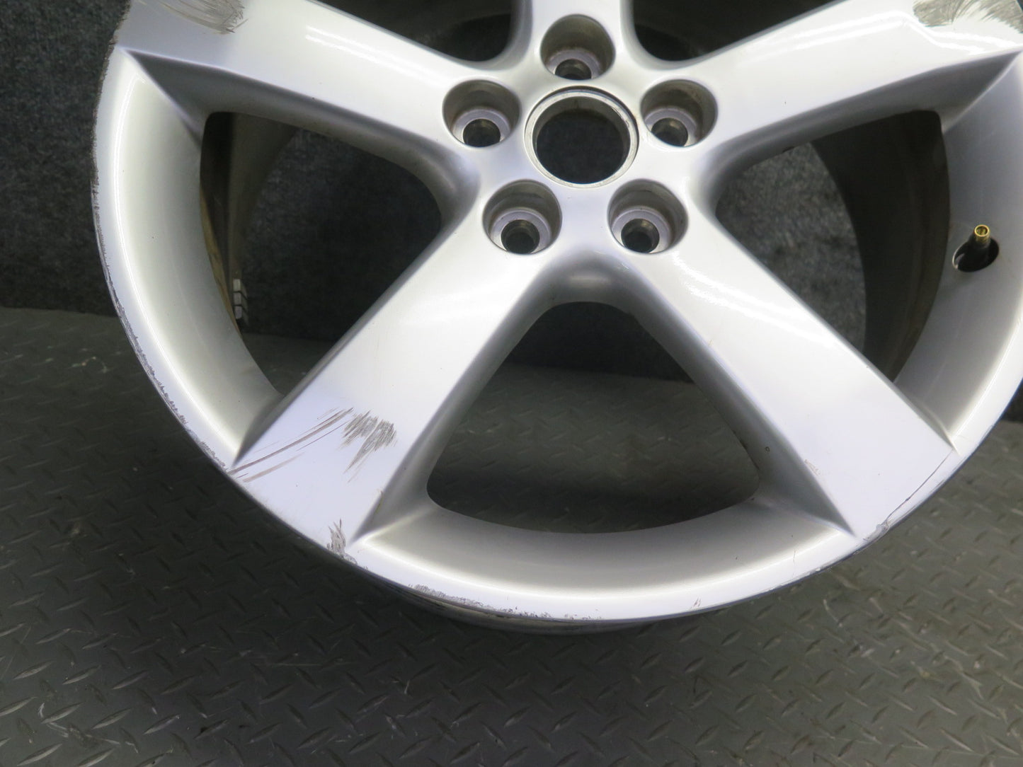 06-09 Pontiac Solstice Factory 18" R18 Alloy Wheel Rim 18x8J ET55 OEM