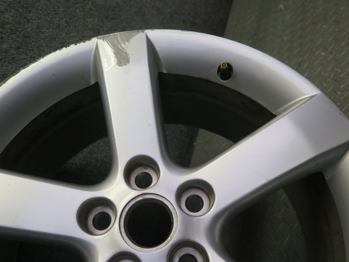 06-09 Pontiac Solstice Factory 18" R18 Alloy Wheel Rim 18x8J ET55 OEM