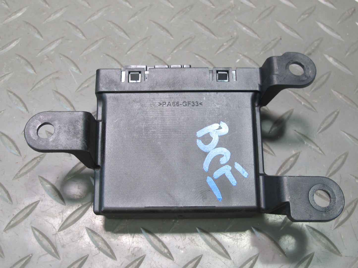 2010-2014 Cadillac Escalade Rear Park Assist Control Module 22744241