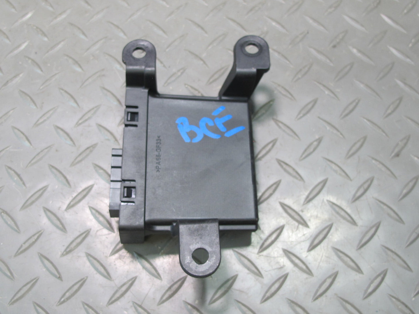 2010-2014 Cadillac Escalade Rear Park Assist Control Module 22744241