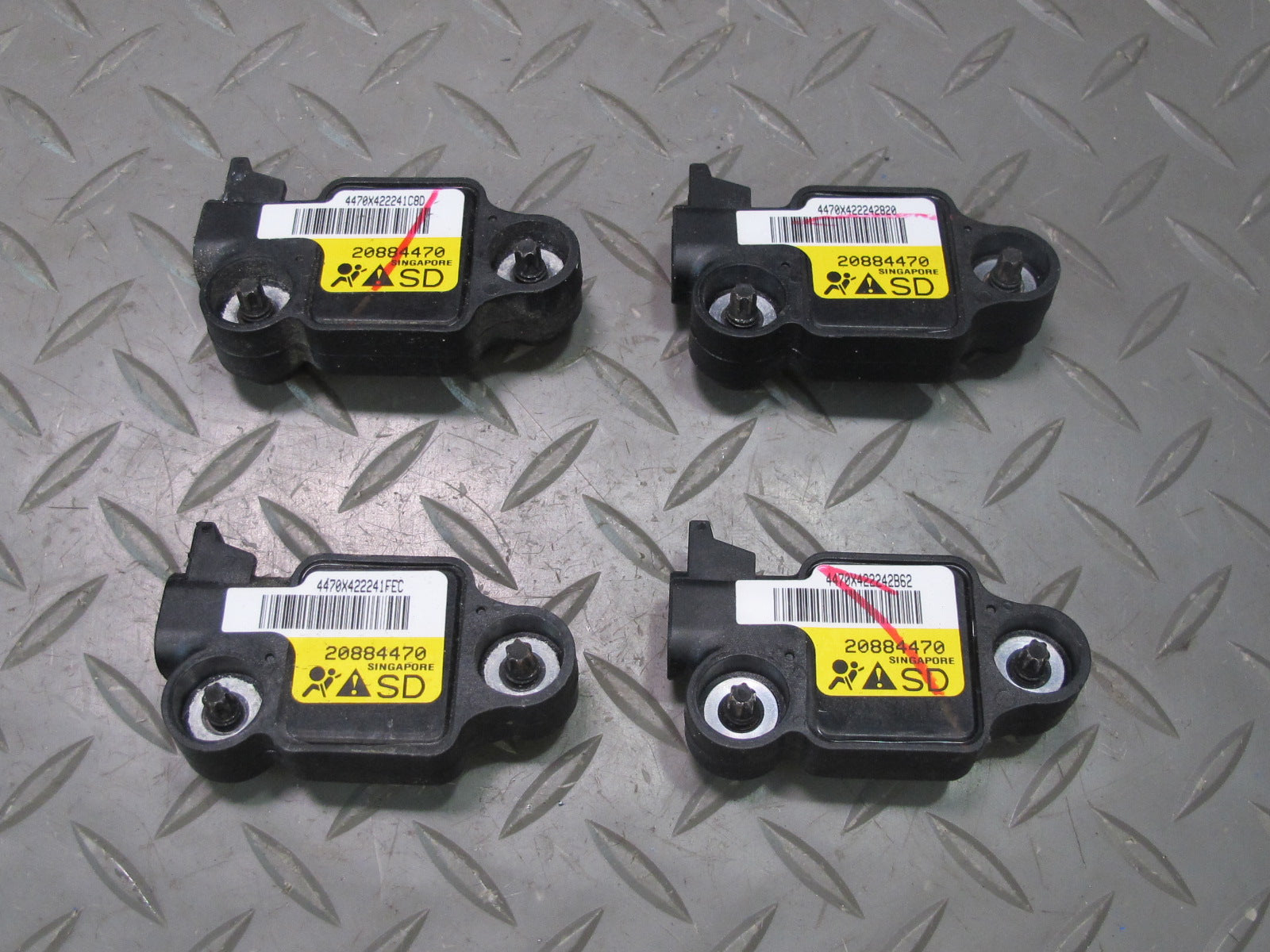 10-14 Cadillac Escalade Door SRS Sensor Set Of 4 20884470 OEM – das77auto