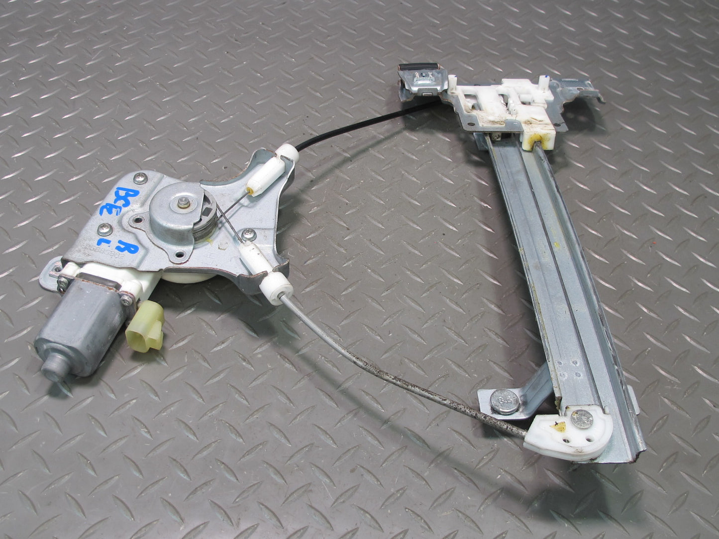 2007-2014 Cadillac Escalade Rear Left Door Window Regulator w Motor