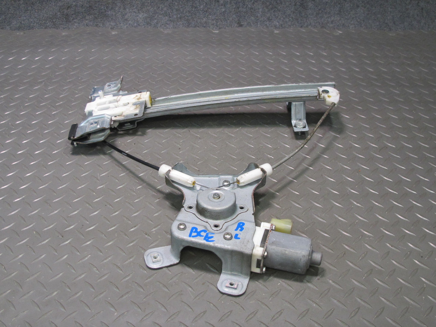 2007-2014 Cadillac Escalade Rear Left Door Window Regulator w Motor