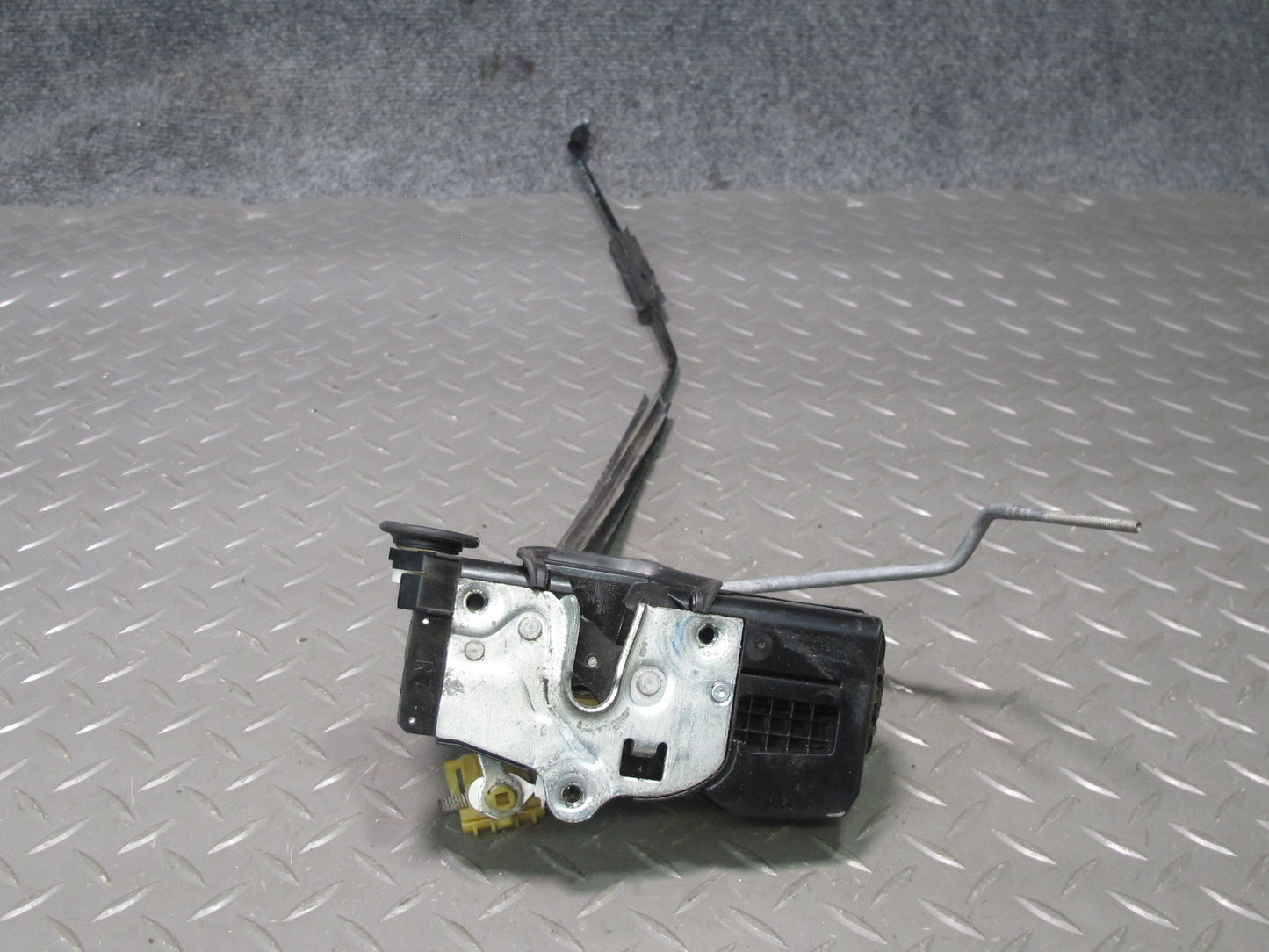 2009-2014 Cadillac Escalade Rear Right Door Lock Latch Actuator