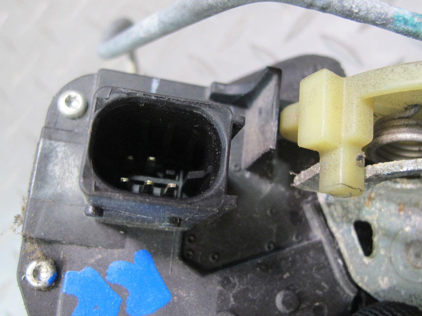 2009-2014 Cadillac Escalade Rear Right Door Lock Latch Actuator