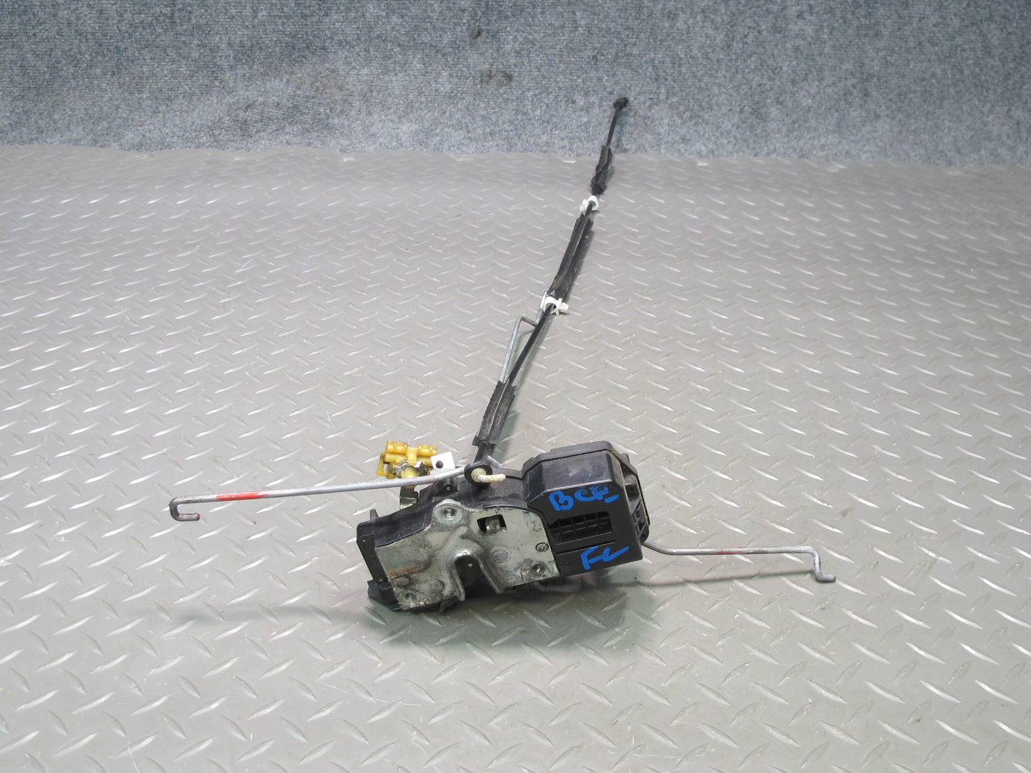 2009-2014 Cadillac Escalade Front Left Door Lock Latch Actuator