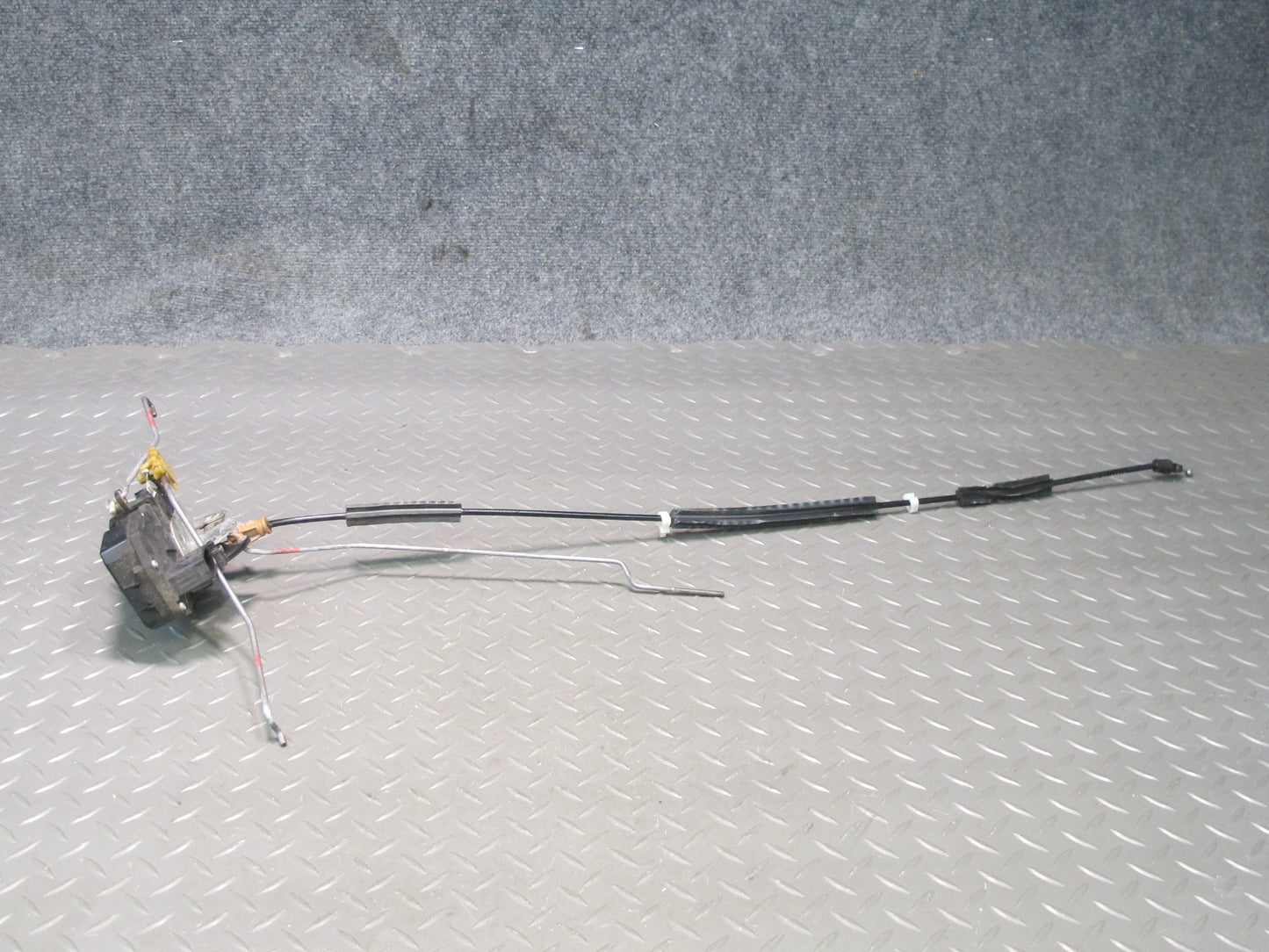 2009-2014 Cadillac Escalade Front Left Door Lock Latch Actuator