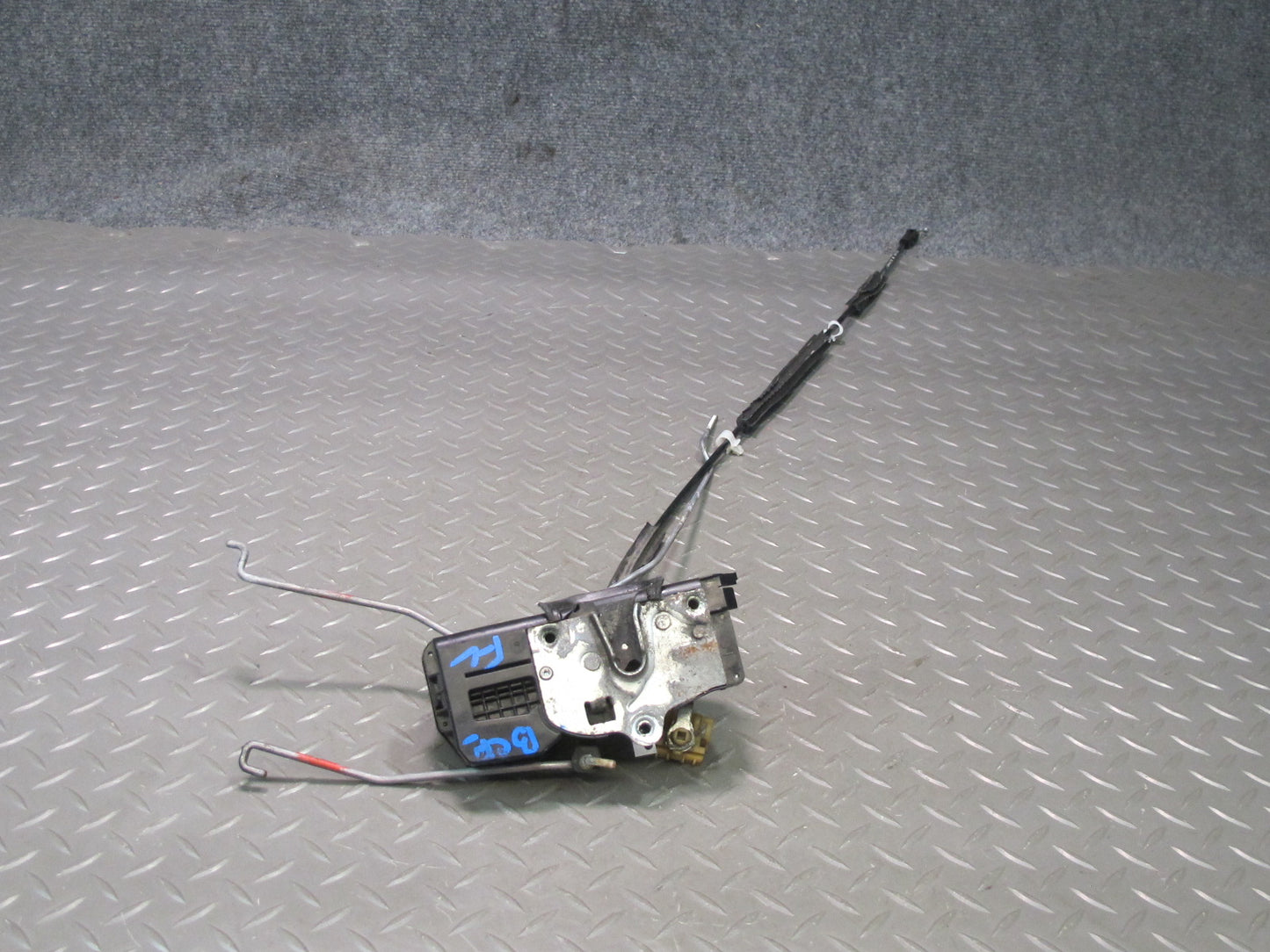 2009-2014 Cadillac Escalade Front Left Door Lock Latch Actuator