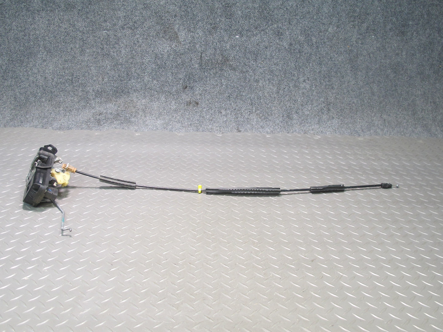 2009-2014 Cadillac Escalade Front Right Door Lock Latch Actuator