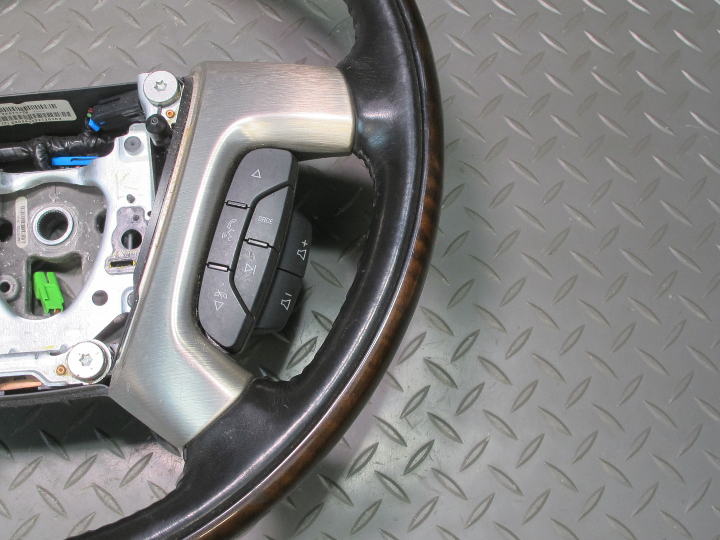 2009-2014 Cadillac Escalade Heated Leather Wood Steering w Controls